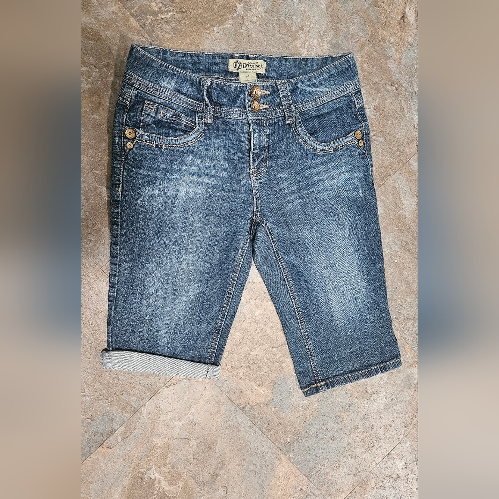 Declaration Women's Sz 4 Bermuda Jeans Shorts